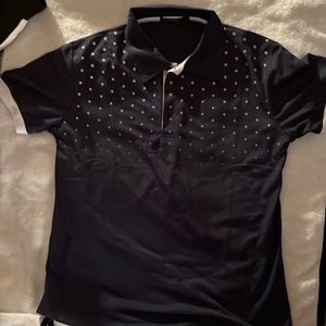 Siimhwrss size large. Boys shirt sleeve shirt. Perfect shape.